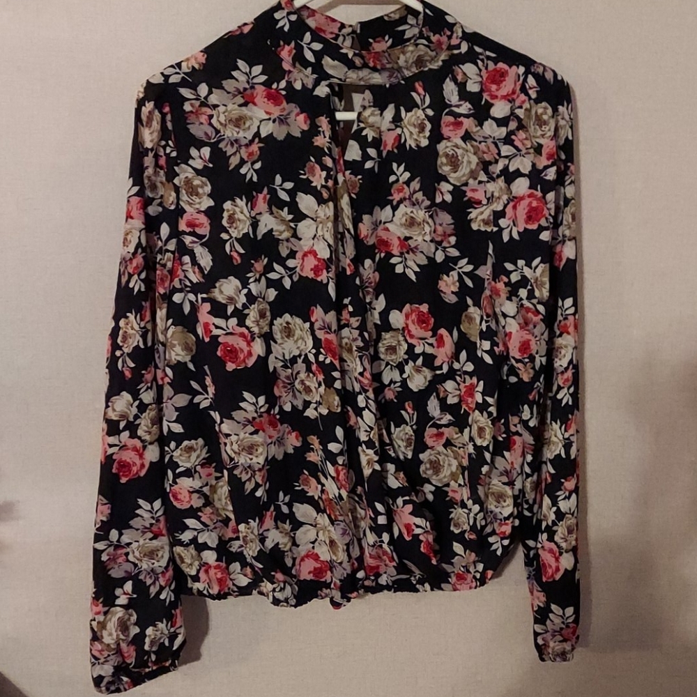 NWOT Midnight Sky Blouce
